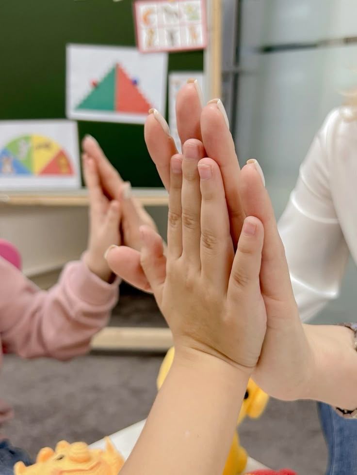 ПСИХОЛОГО-ПЕДАГОГІЧНА ПІДТРИМКА ВЧИТЕЛІВ І ДІТЕЙ З ДОСВІДОМ ТРАВМИ, СПРИЧИНЕНОЇ ВІЙНОЮ