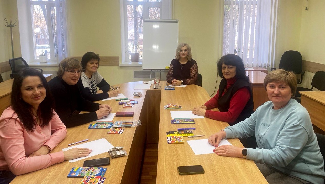 Проведено жіноче коло для педагогів закладів освіти "Код жіночої сили"