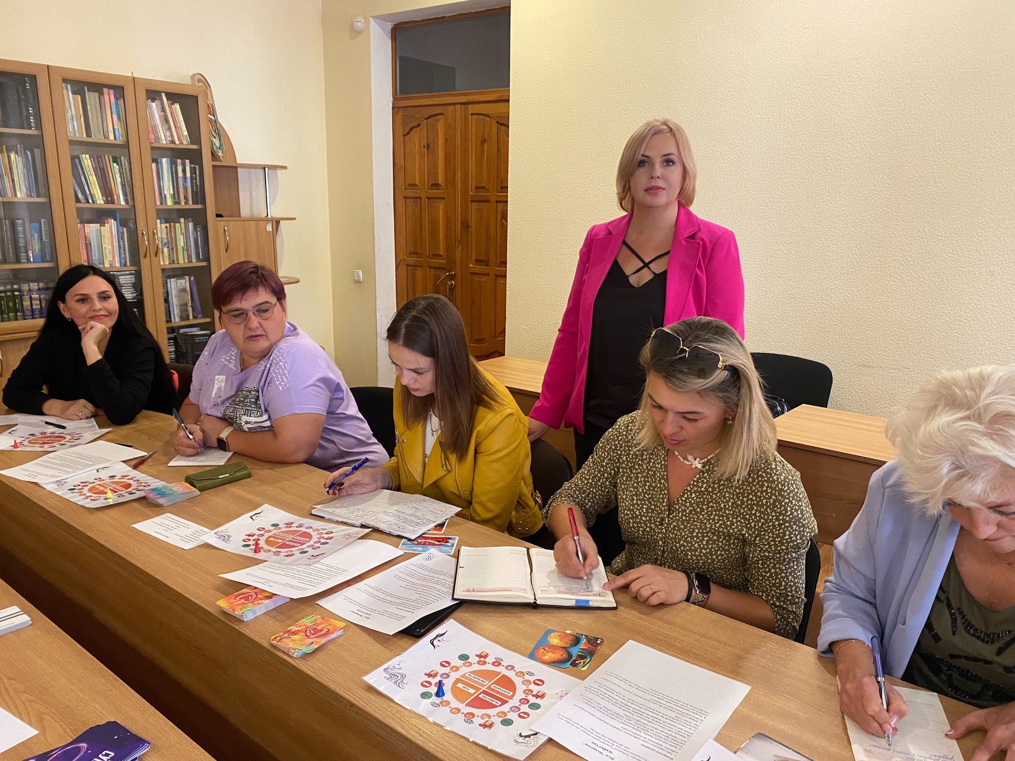 Проведено жіноче коло для педагогинь закладів освіти «Жіноча сила: як її розкрити і зберегти»